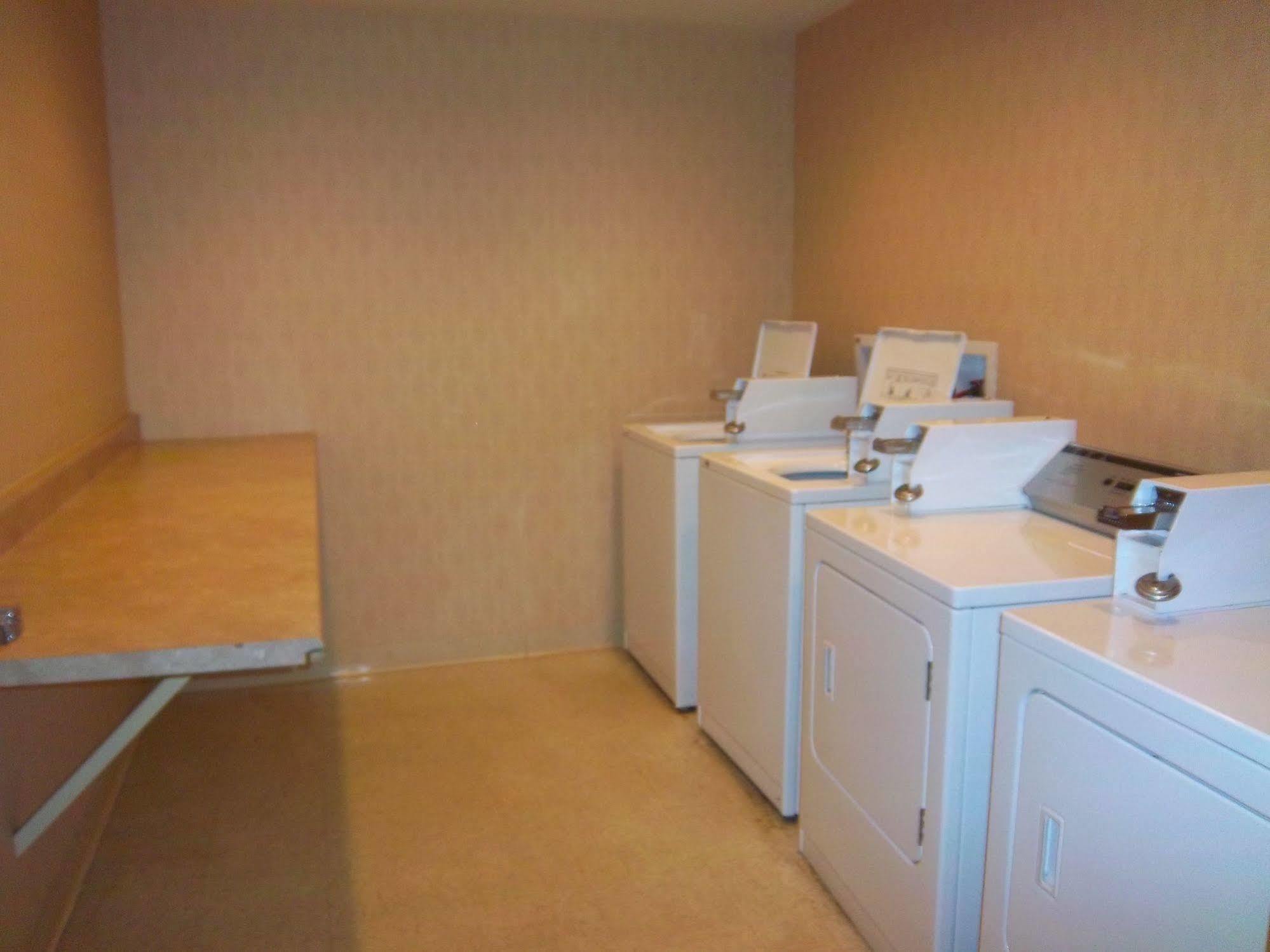 Comfort Inn&suites Alamos 3*